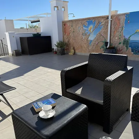 Z 2 Sypialniami, Tarasem I Basenami * Torrevieja